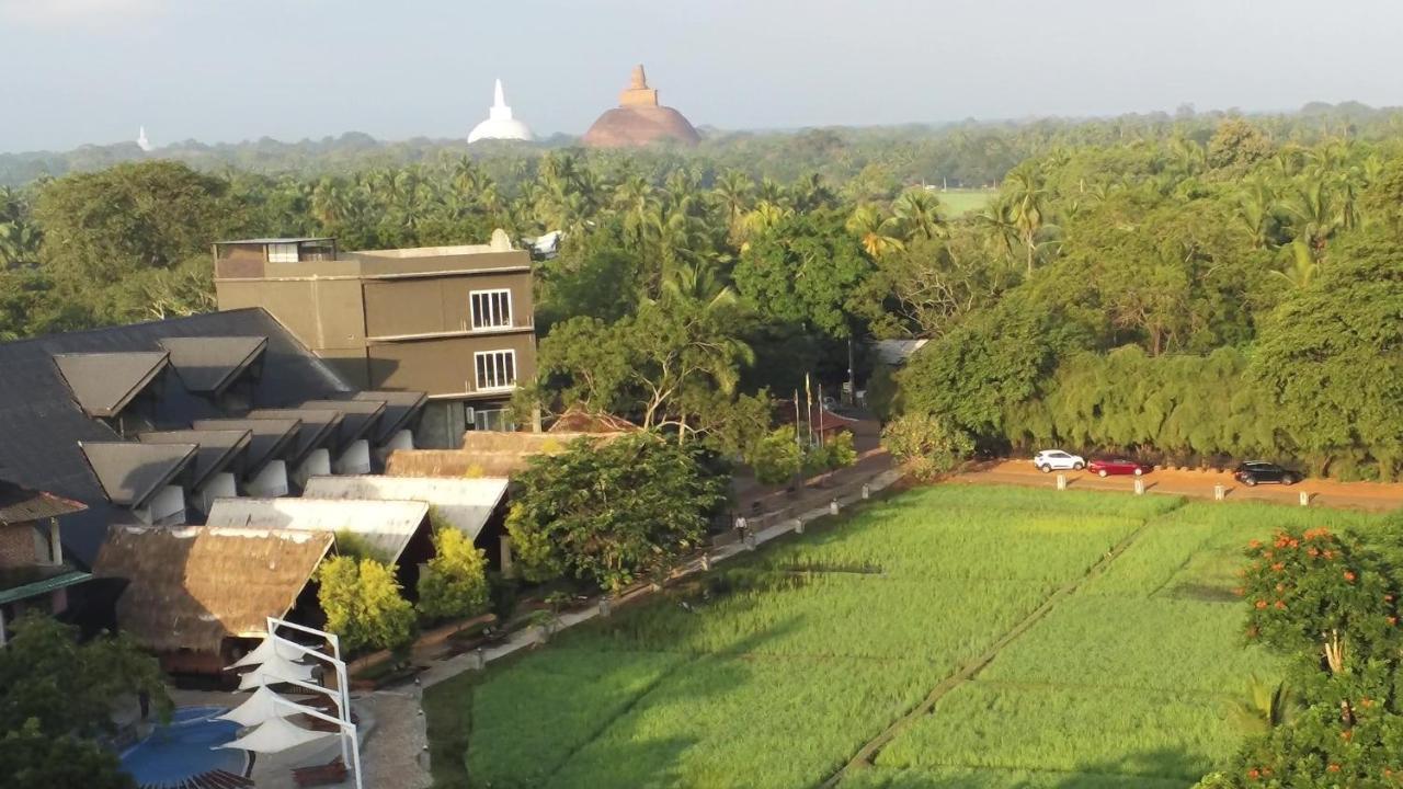 Avasta Resort And Spa Anuradhapura Exterior photo