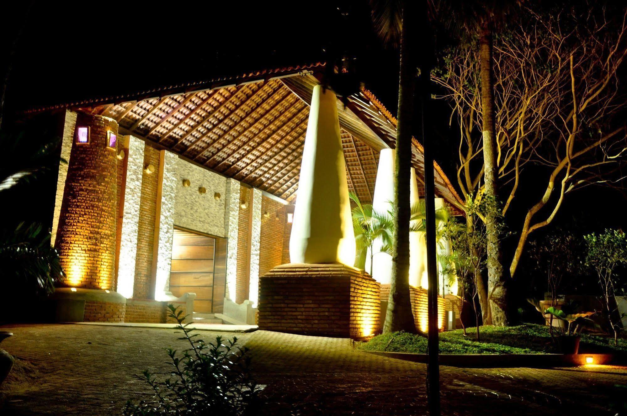 Avasta Resort And Spa Anuradhapura Exterior photo