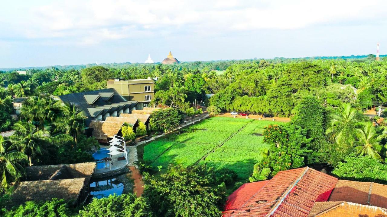 Avasta Resort And Spa Anuradhapura Exterior photo